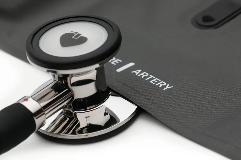 cardioprestigeII-ergonomie-brassard-1920x1280.webp